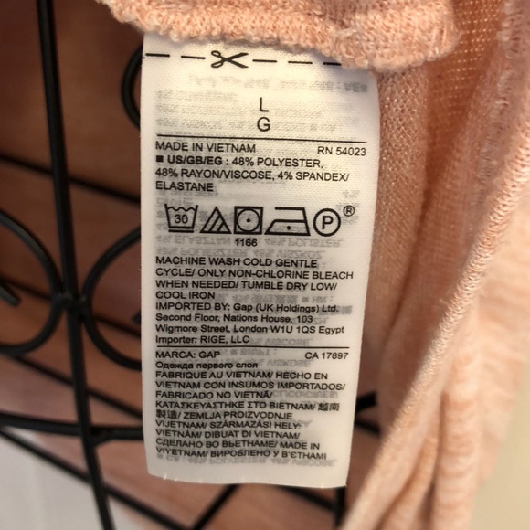 GAP pink knit wrap tank 💜💜💜 - Picture 3 of 3